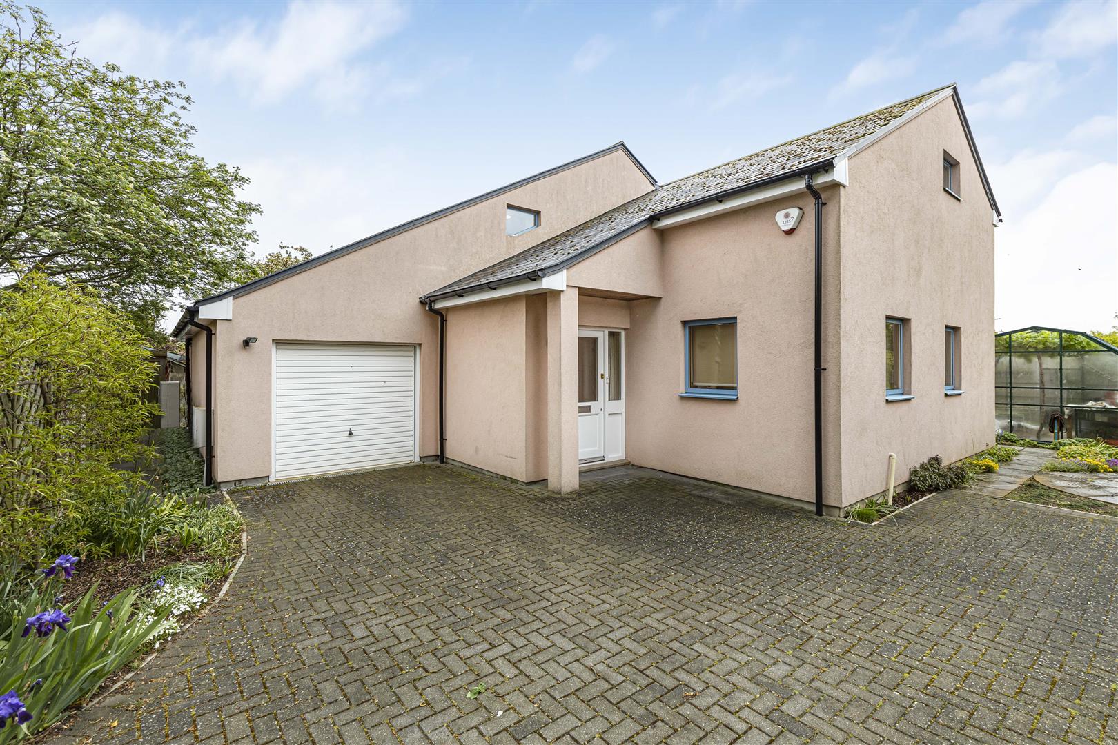 3 Bedroom for sale in Trumpington Cheffins Cambridge Sales